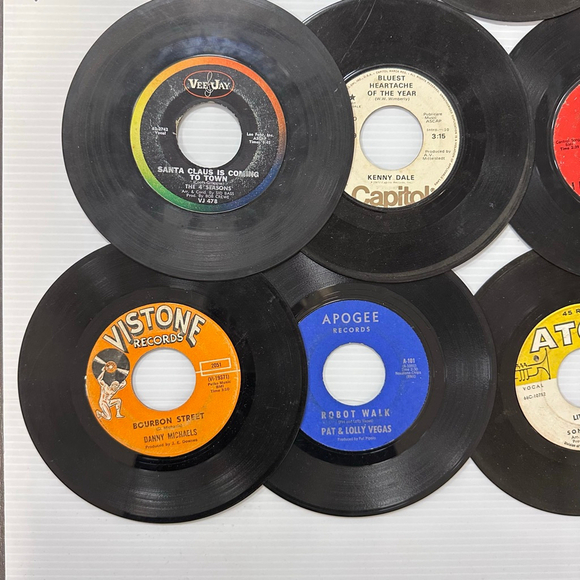 Lot of 17 Vintage Assorted Bundle Multi-color 45 RPM Vinyl Records Untested 7 in - Picture 3 of 9